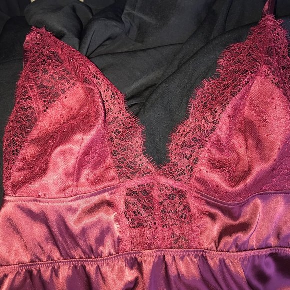 NEW Small VS Pleated Babydoll Flyaway Lace RED Slip - Picture 2 of 3